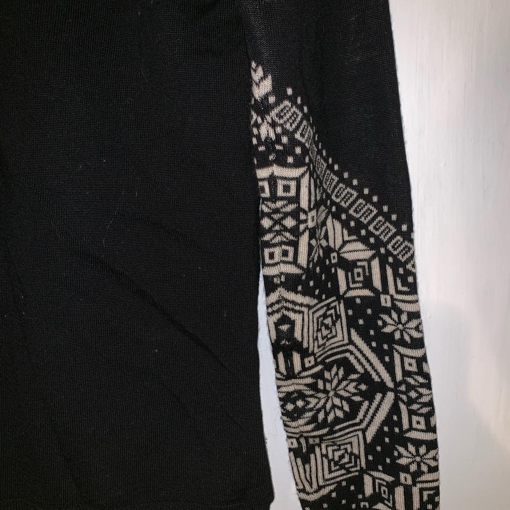 Max Studio Sweater - image 5